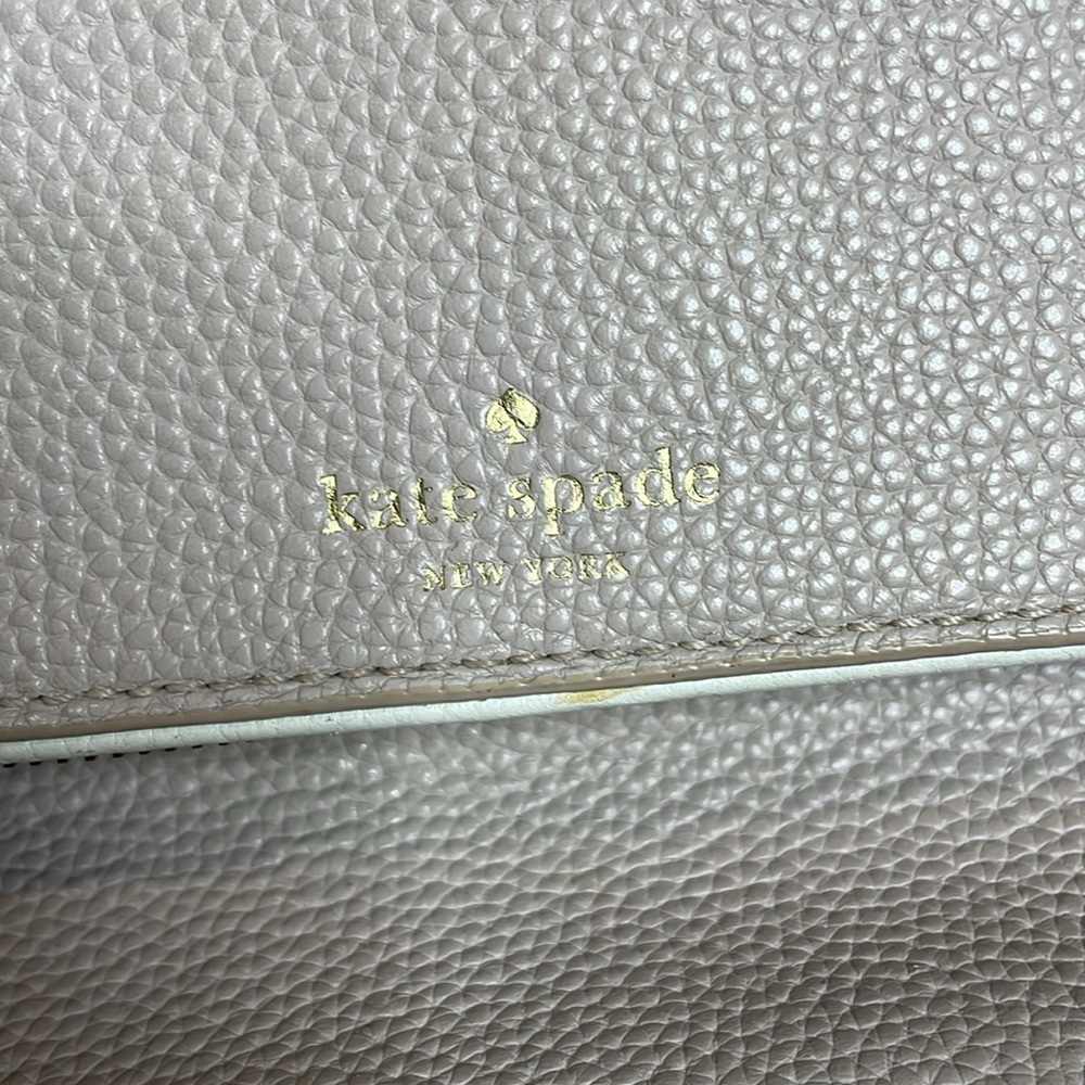 Kate Spade | Pebbled Leather Crossbody Handbag - Picture 3 of 10